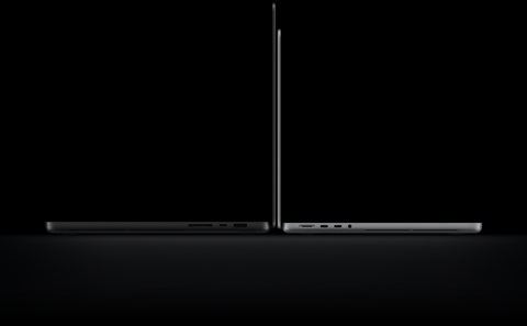 16-inch MacBook Pro with PROLED XDR Display, open lid, space black colour, right side exterior with three ports, text reads: 4.0 pounds, 14-inch MacBook Pro with PROLED XDR Display, open lid, silver colour, left side exterior with four ports, text reads: 3.0 pounds
